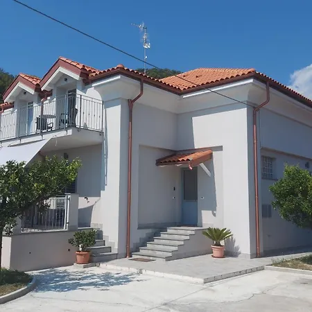 La Casa Al Mare Di Matigio 